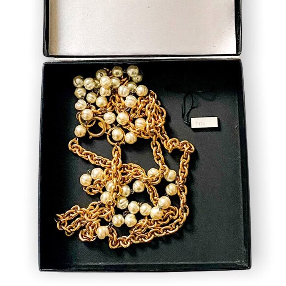 Vintage Chanel 1980s Double-Strand Faux Pearl Necklace 36”–CC Logo Clasp, box - Picture 4 of 15
